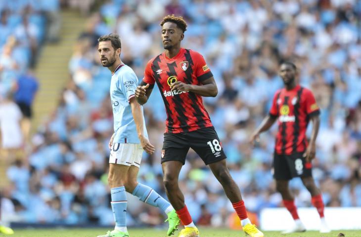 Jamal Lowe, mantan guru olahraga yang kini dikontrak Bournemouth dan main di Liga Inggris. (Twitter)