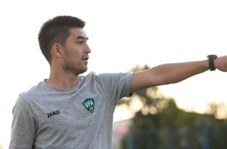 Pelatih Uzbekistan U-20, Farhod Nishonov. (Twitter)