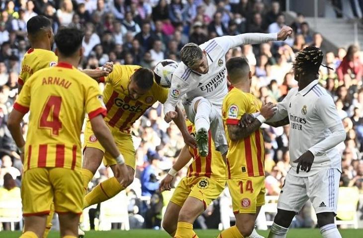 Real Madrid vs Girona di Liga Spanyol, Minggu (30/10/2022). (AFP/PIERRE-PHILIPPE MARCOU)