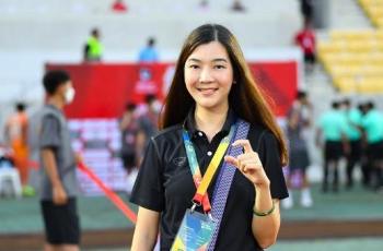 Profil Pawitsarat Tiyapairat, Presiden Cantik Chiang Rai yang Viral usai Punguti Sampah di Stadion