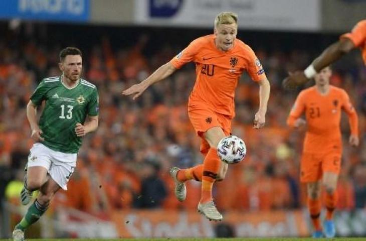 Donny van de Beek saat memperkuat Timnas Belanda. (AFP)