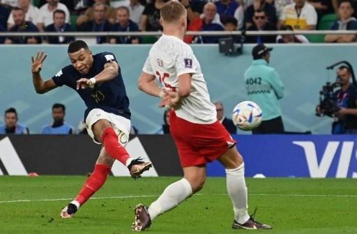 Kylian Mbappe berhasil cetak dua gol saat Prancis kalahkan Portugal 3-1 di 16 besar Piala Dunia 2022. (AFP)