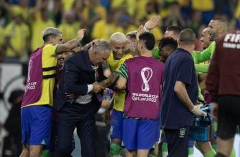 Kocak, Momen Pelatih Brasil Ikut Joget Mirip Burung usai Richarlison Bobol Gawang Korea Selatan