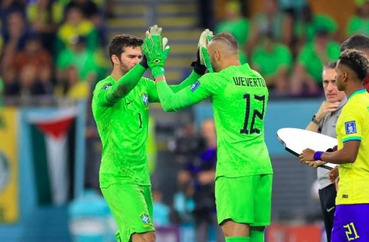 Weverton masuk menggantikan Alisson Becker saat Brasil kalahkan Korea Selatan 4-1 di Piala Dunia 2022. (Twitter)