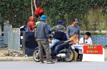 'Gak Mahal Kok Sama Tiket Resmi' Geliat Pasar Gelap Tiket Laga Vietnam vs Indonesia