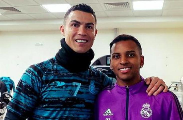 Potret Rodrygo Goes saat jumpa Cristiano Ronaldo. (Instagram)