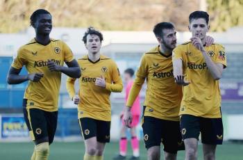 Cetak Gol Kemenangan, Justin Hubner Bawa Wolves U-21 Juara Grup Premier League Cup