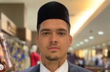 Ganteng Maksimal! Penampilan Shayne Pattynama Jelang Jalani Sumpah Jadi Warga Negara Indonesia