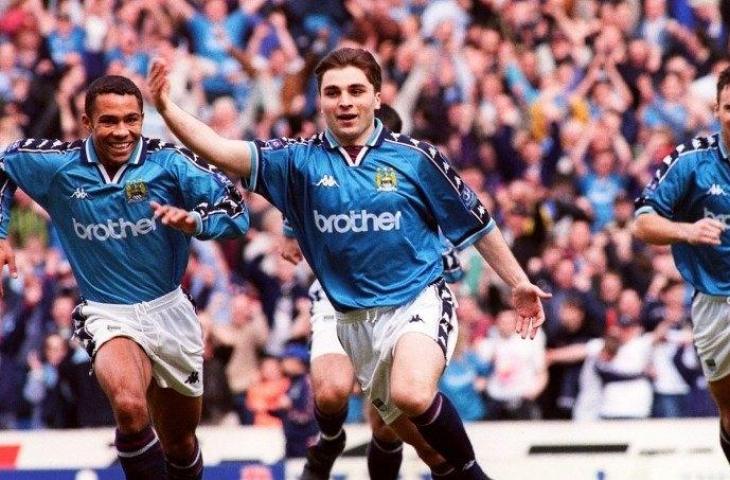 Georgi Kinkladze saat bermain di Manchester City. (Twitter)