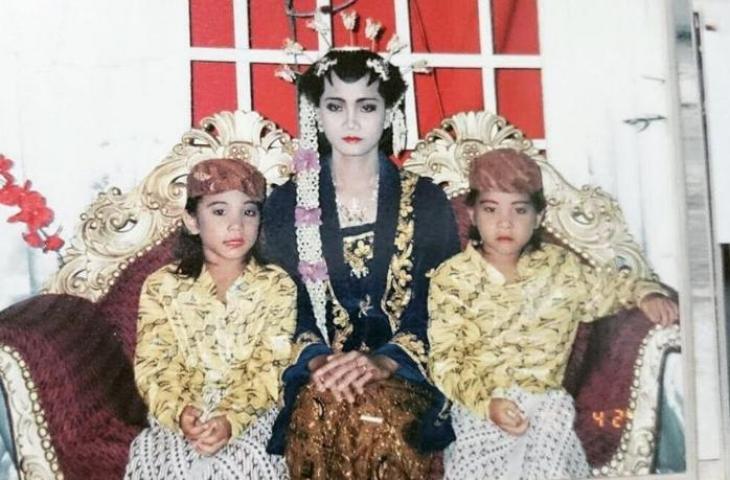 Riku dan Riki Matsuda saat masih kecil dan kenakan pakaian adat Jawa (@riki_matsuda_official)