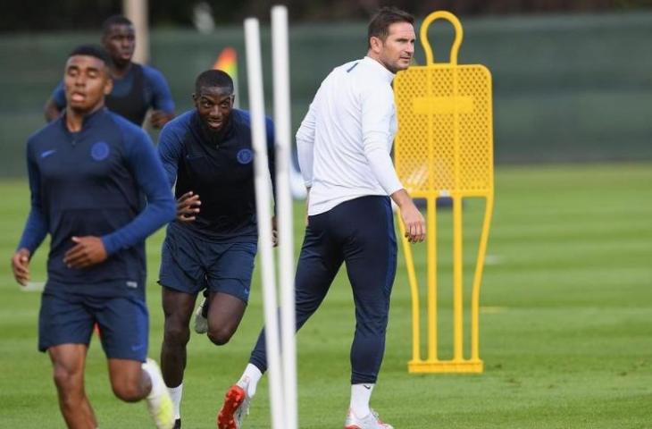 Ian Maatsen saat menjalani pramusim bersama Chelsea kala dilatih oleh Frank Lampard (Instagram @maatsen_)