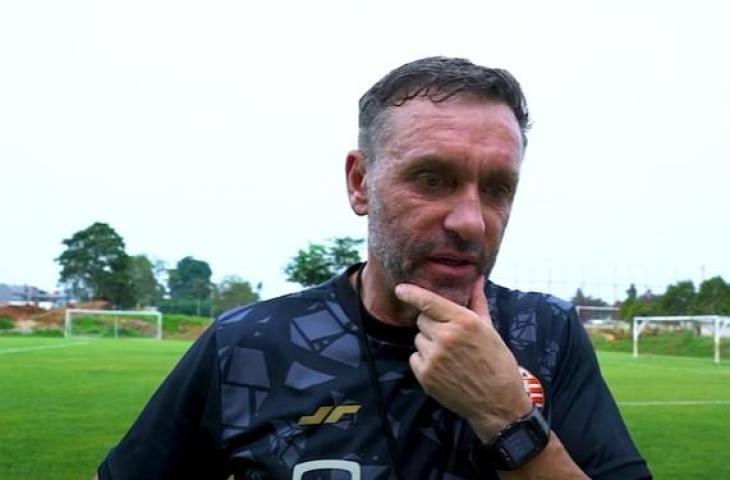 Pelatih Persija Jakarta Thomas Doll. (YouTube/Persija Jakarta)