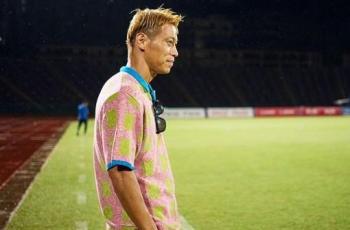 Keisuke Honda Memang Beda, Outfit Di Laga Kedua SEA Games 2023 Makin Nyeleneh