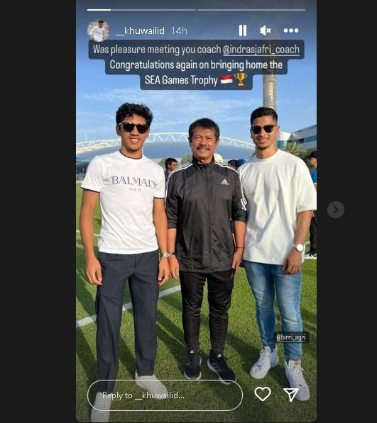 Indra Sjafri bertemu pemain Indonesia di Qatar Khuwailid Mustafa dan Farri Agri. (Instagram)