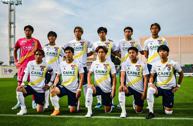 Starting eleven Thespakusatsu Gunma saat melawan Tokyo Verdy. (Facebook/@ThespakusatsuGunmaOfficial)