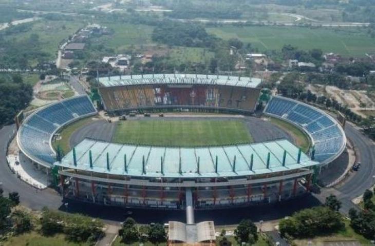 Foto udara Stadion Si Jalak Harupat di Kabupaten Bandung, Jawa Barat, Jumat (17/3/2023). (ANTARA FOTO/Raisan Al Farisi/aww.)