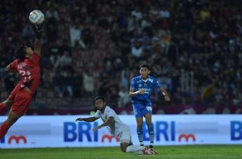 Striker Persib dan Eks Anak Asuh Legenda Chelsea Liburan dan Latihan Bareng di Pantai