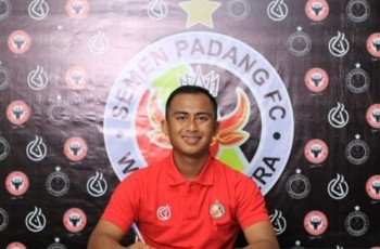 Kakak Pratama Arhan, Dimas Roni Saputra Resmi Gabung Klub Liga 2 Semen Padang