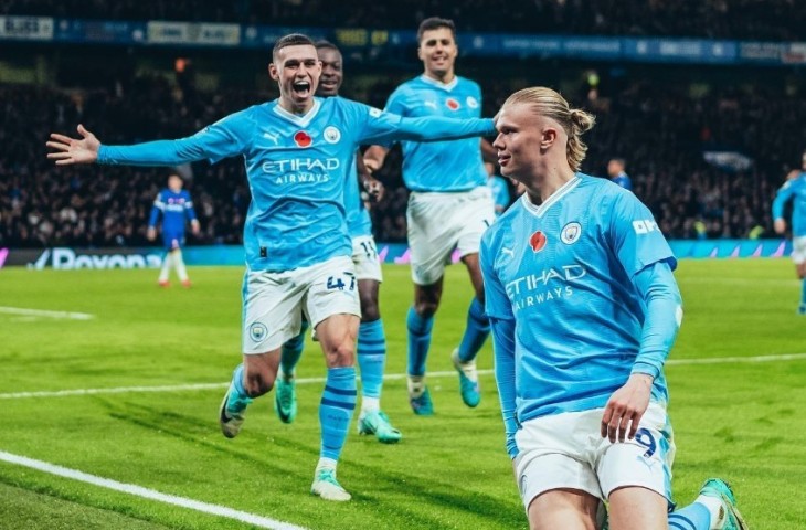 Gelandang the Blues mencetak gol ke gawang mantan klubnya untuk menggagalkan kemenangan keempat berturut-turut dari pemuncak klasemen Man City. (mancity)
