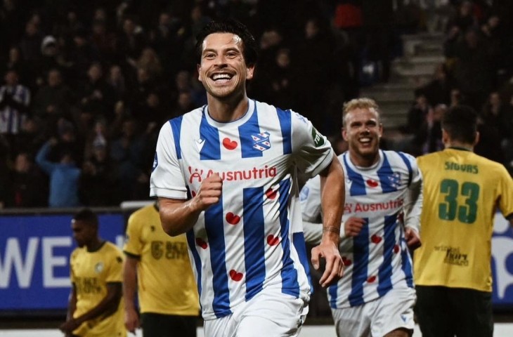 Thom Haye berseragam SC Heerenveen. (Instagram @thomhaye)