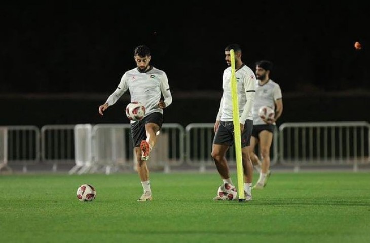 Para pemain Timnas Palestina menjalani latihan jelang laga melawan Uni Emirat Arab di Piala Asia 2023 (Tangkapan layar Instagram @pfa.ps1)