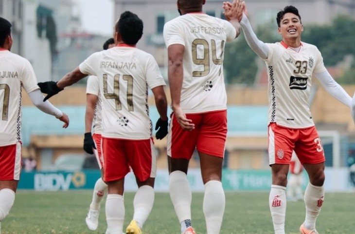 Pemain Bali United Made Andhika Wijaya mencetak gol pada laga persahabatan melawan Hanoi FC di Vietnam (baliutd.com)