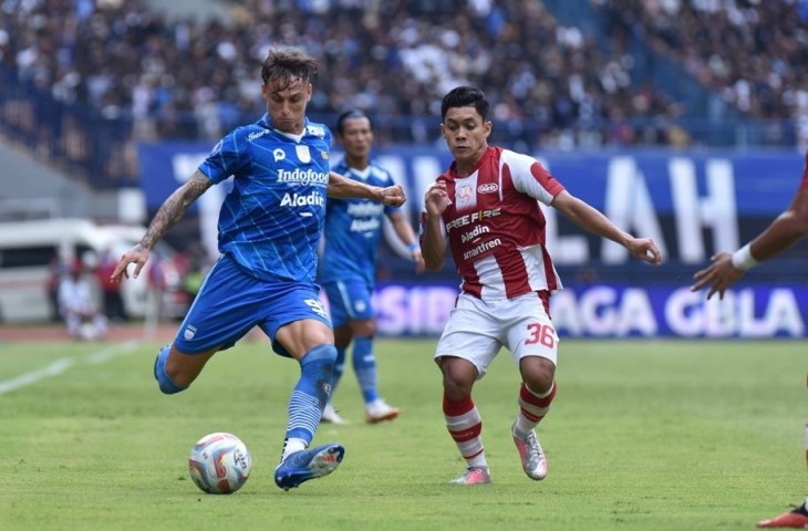 Stefano Beltrame pada pertandingan Persib melawan Persis di Stadion GBLA, Ahad 4 Februari 2024. (MO Persib)