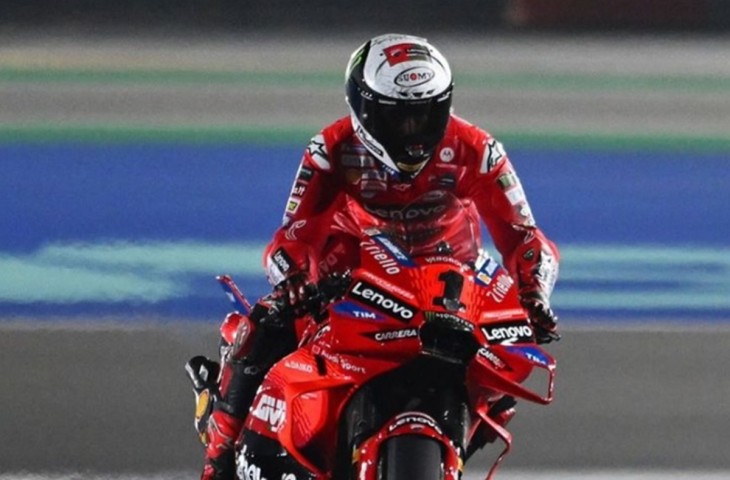 Manajer tim Ducati Lenovo, Luigi Dall'Igna menilai Francesco Bagnaia berani mengambil risiko besar untuk merebut kemenangan di seri pembuka MotoGP 2024 di Sirkuit Internasional Lusail, Qatar akhir pekan lalu. (Instagram/@ducaticorse).