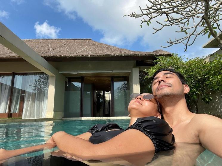 Potret Liburan Donna Agnesia dan Darius Sinathrya di Bali (Instagram/@dagnesia)