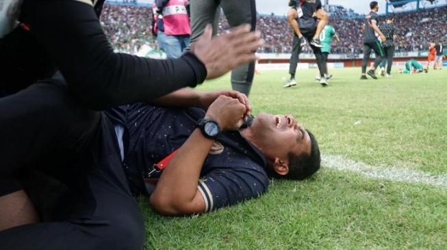 Pelatih PSS Sleman, Seto Nurdiantoro. (Stephanus Aranditio/www.mxkc.sbs)