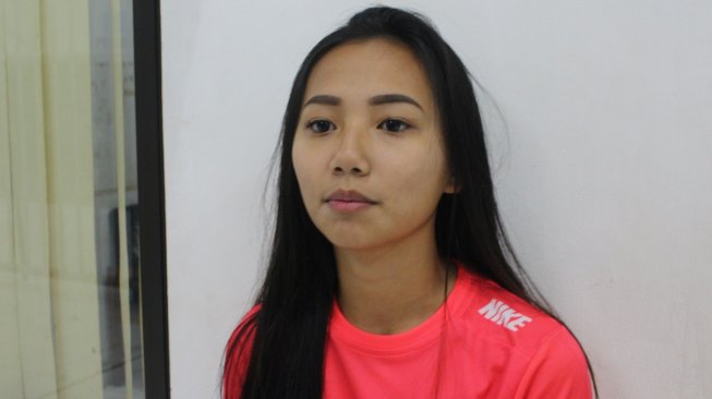 Winger Persija Putri, Basia Putri Chaerul saat ditemui di Stadion Maguwoharjo, Sleman. [Muhammad Ilham Baktora/Suara.com]