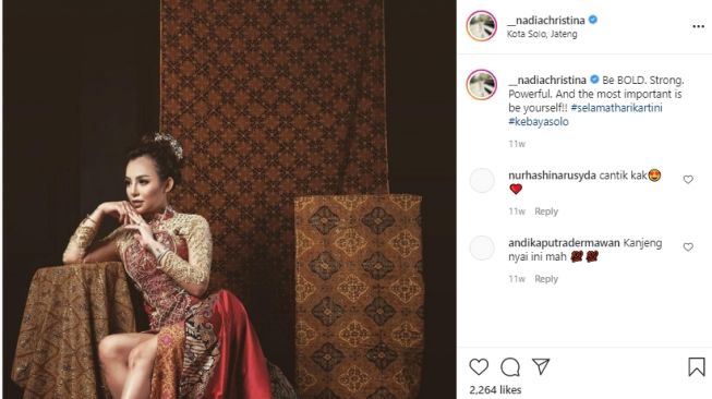 Potret Nadia Christina istri Alfath Fathier. [Instagram/__nadiachristina]