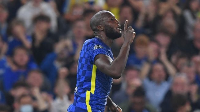 Striker Chelsea Romelu Lukaku menciptakan gol semata wayang saat The Blues menaklukkan Zenit St Petersburg dalam laga Grup H Liga Champions League di Stamford Bridge, London, Inggris, 14 September 2021. (AFP)