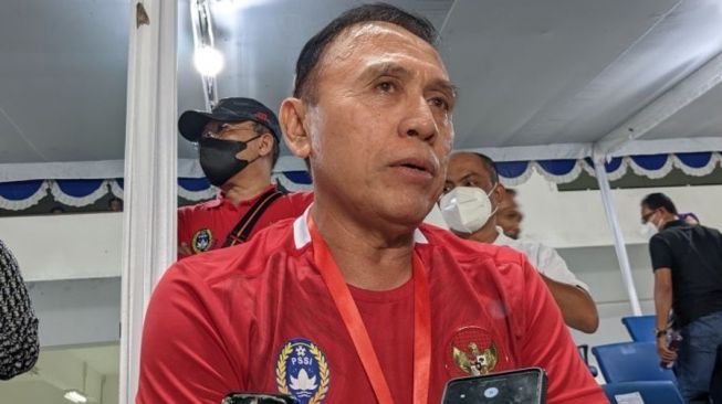 Ketua Umum PSSI Mochamad Iriawan memberikan pernyataan kepada pewarta usai laga Grup A Piala AFF U-16 2022 Indonesia melawan Filipina di Stadion Maguwoharjo, Sleman, Yogyakarta, Minggu (31/7/2022). [Dok.Antara]