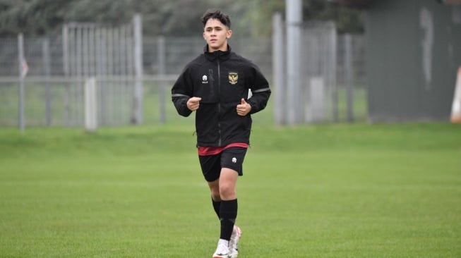 Pemain diaspora Amar Rayhan Brkic saat berlatih bersama Timnas Indonesia U-17 dalam training camp (TC) di Jerman. (Dok. PSSI).